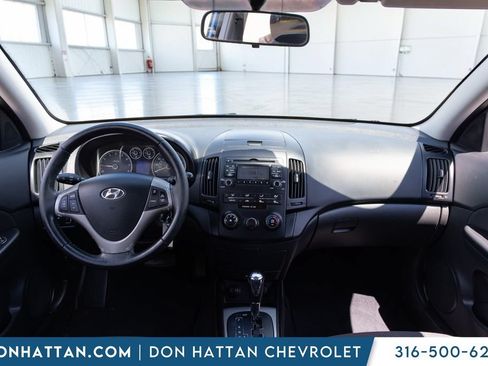 Used 2009 Hyundai Elantra FWD image 4