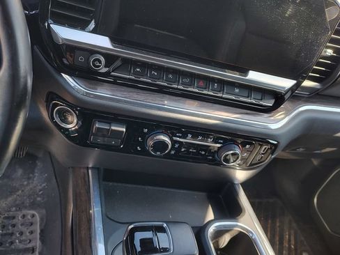 Used 2023 Chevrolet Silverado 1500 LTZ w/ Technology Package AWD/4WD image 16