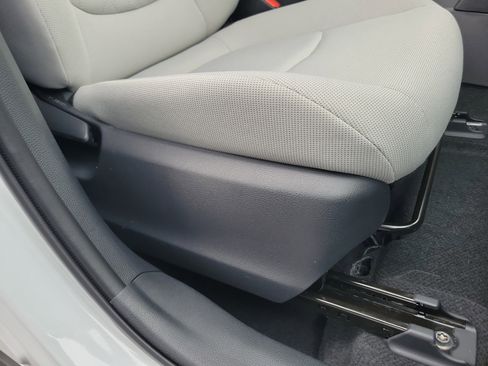 New 2026 Toyota Corolla Cross L image 30