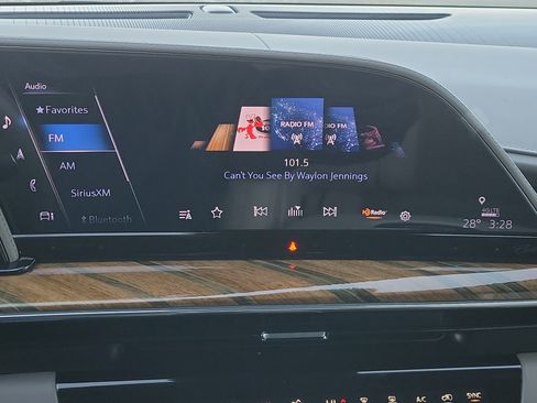 Certified 2023 Cadillac Escalade ESV Premium Luxury Platinum w/ LPO, Radiant Package image 26