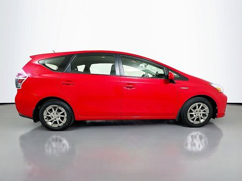 Used 2016 Toyota Prius V Three image 8