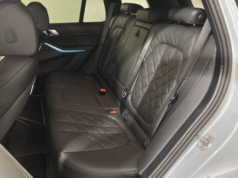 Used 2026 BMW X5 xDrive40i w/ M Sport Package AWD/4WD image 19