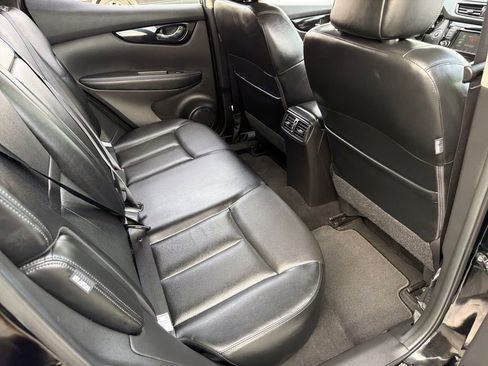 Used 2022 Nissan Rogue Sport SL image 40