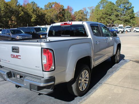 Used 2019 GMC Canyon SLT w/ Driver Alert Package image 3