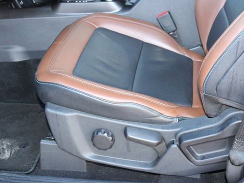 Used 2022 Ford Bronco Outer Banks image 13