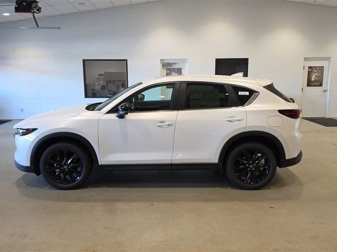 New 2025 MAZDA CX-5 Carbon Edition image 4