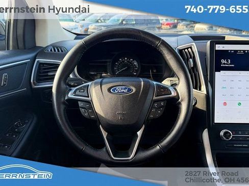Used 2023 Ford Edge SEL image 7