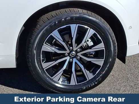 Used 2024 Volvo XC60 B5 Plus w/ Protection Package Premier image 10