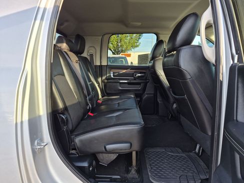 Used 2016 RAM 2500 Laramie w/ Convenience Group AWD/4WD image 30
