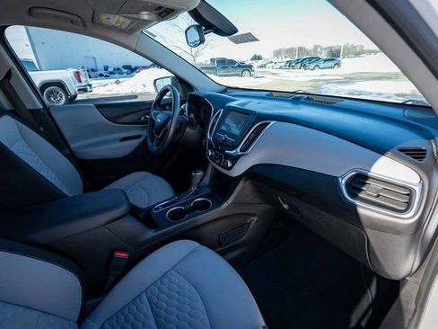 Used 2018 Chevrolet Equinox LS image 22