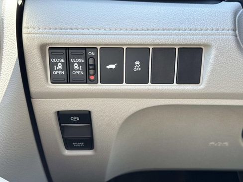 Used 2026 Honda Odyssey EX-L image 14