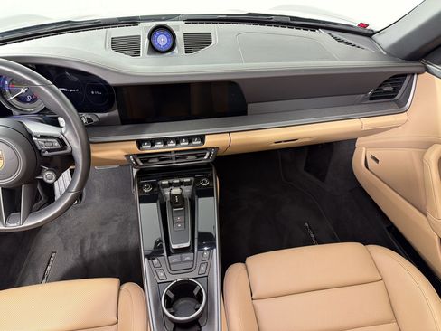 Certified 2024 Porsche 911 Targa 4 w/ Sport Package AWD/4WD image 29