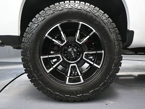 Used 2021 Chevrolet Silverado 1500 RST AWD/4WD image 17