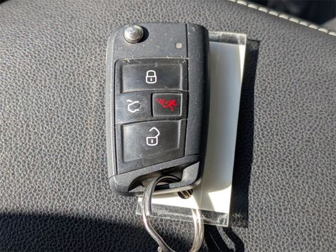 Used 2024 Volkswagen Jetta S image 30