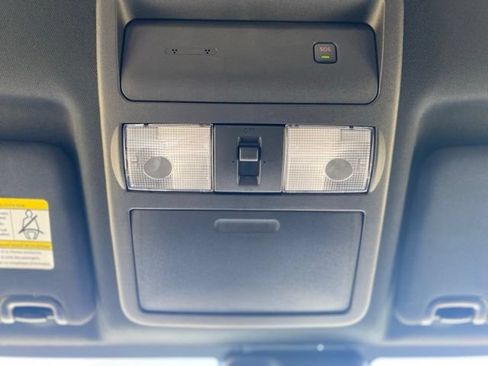 Used 2024 Nissan Frontier PRO-4X w/ Technology Package AWD/4WD image 28