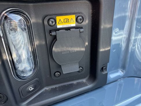 New 2025 Ford Maverick XLT w/ XLT Luxury Package image 24