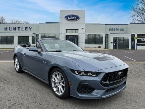 Used 2024 Ford Mustang GT Premium image 5