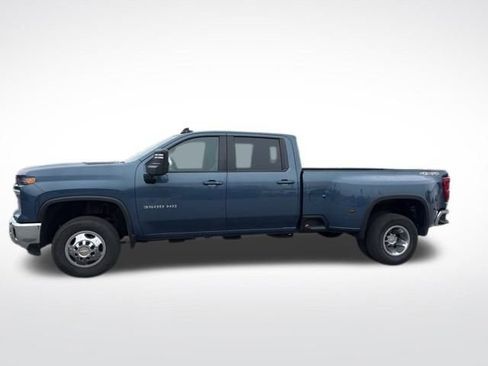 Used 2025 Chevrolet Silverado 3500 LT w/ All Star Edition image 2
