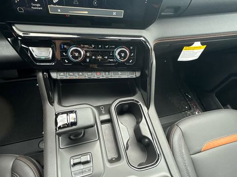 New 2026 GMC Sierra 1500 AT4 w/ AT4 Premium Package AWD/4WD image 41