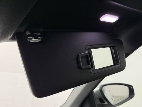 New 2025 Audi SQ6 e-tron Premium image 28