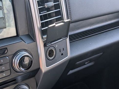 Used 2018 Ford F150 Platinum w/ Equipment Group 701A Luxury image 30