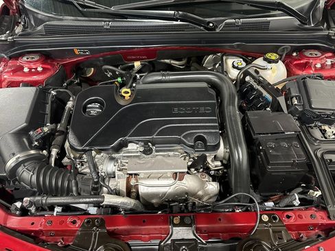 Used 2019 Chevrolet Malibu LT image 11