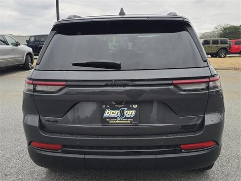 New 2025 Jeep Grand Cherokee Limited image 14