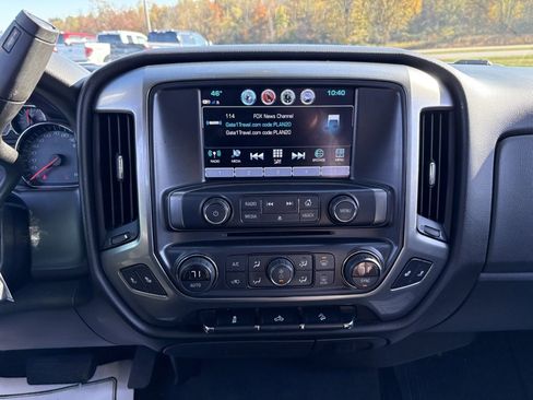Used 2018 Chevrolet Silverado 1500 LT w/ All Star Edition image 37