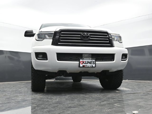 Used 2018 Toyota Sequoia TRD Sport AWD/4WD image 43