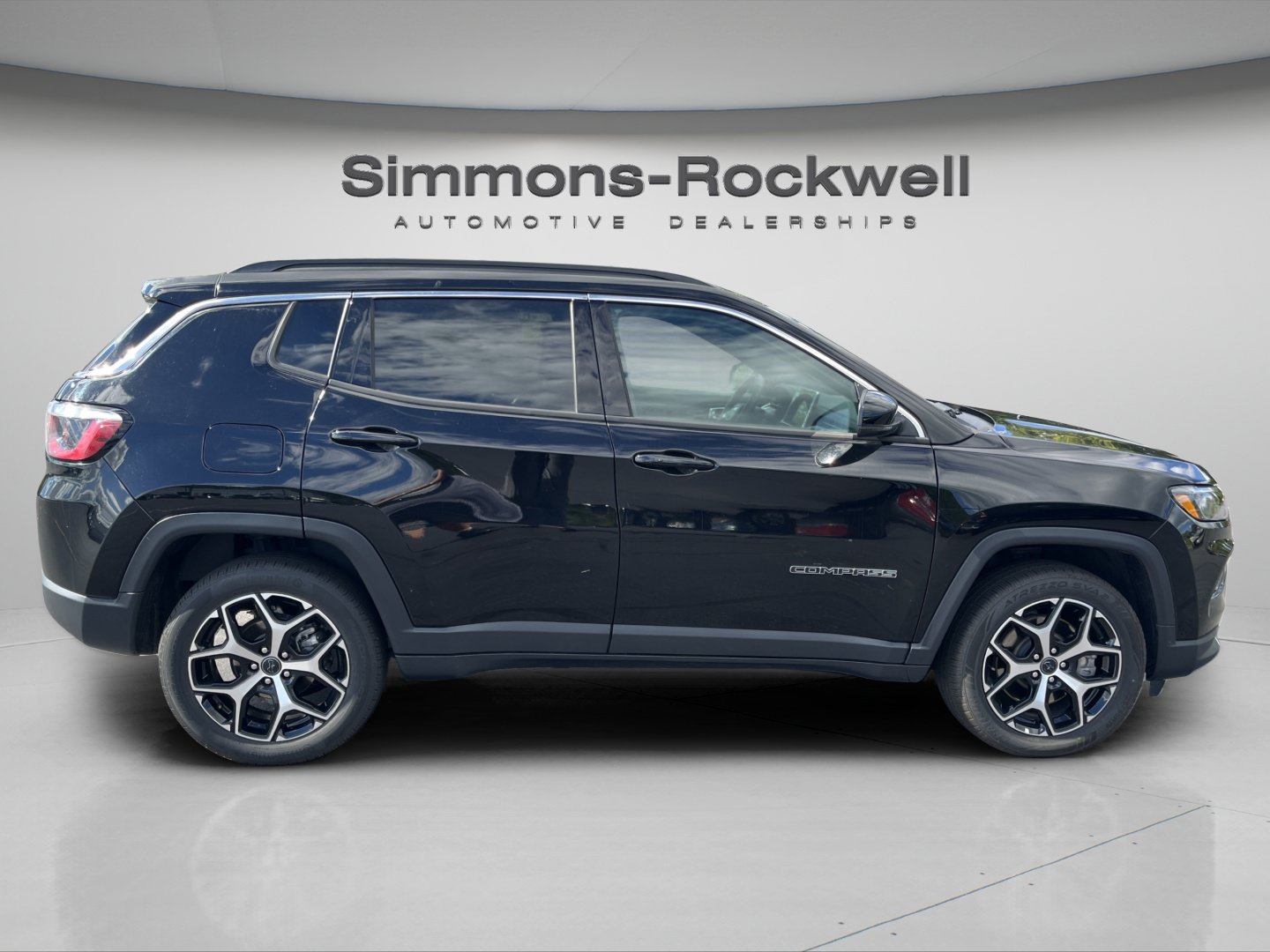 Used 2025 Jeep Compass Limited AWD/4WD image 6