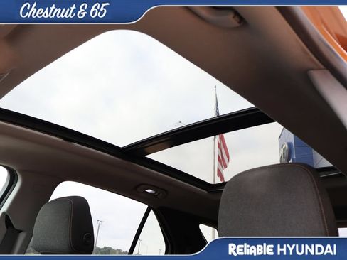 Used 2018 Chevrolet Equinox LT w/ Sun & Infotainment Package FWD image 27