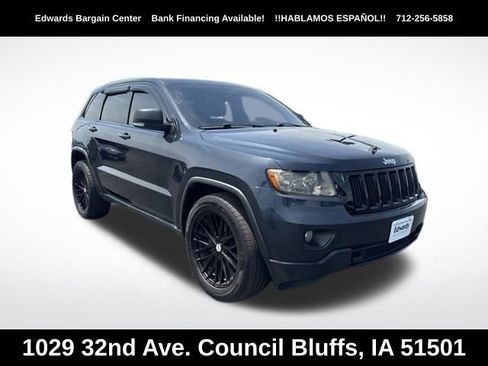 Used 2012 Jeep Grand Cherokee Laredo AWD/4WD image 1