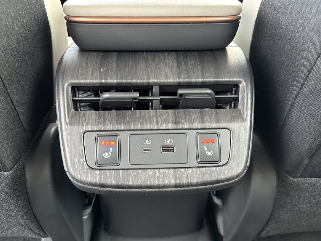 Certified 2024 Nissan Ariya AWD image 14