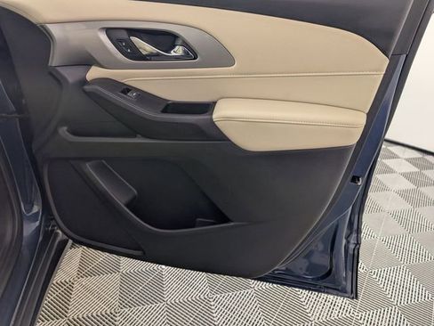 Certified 2022 Chevrolet Traverse LT image 35