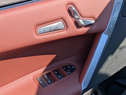 New 2026 BMW iX xDrive45 image 18