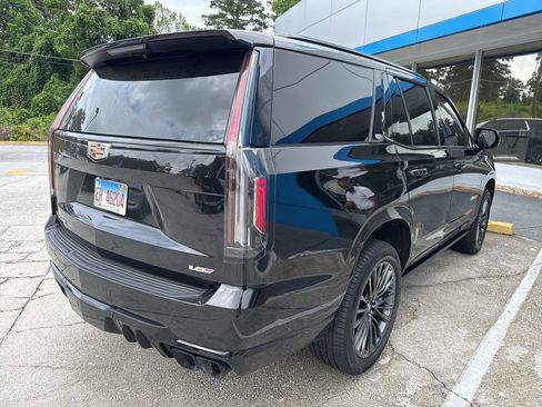 Used 2023 Cadillac Escalade V AWD/4WD image 5