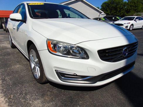 Used 2015 Volvo S60 T5 Premier w/ Climate Package AWD/4WD image 2