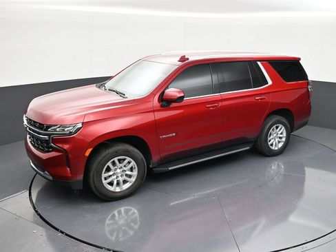 Used 2024 Chevrolet Tahoe LS RWD image 12