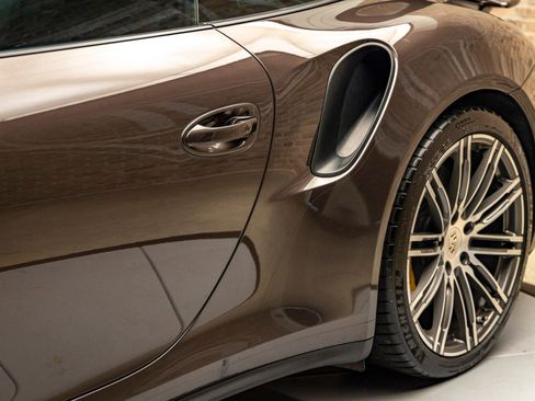 Used 2015 Porsche 911 4 Coupe image 21