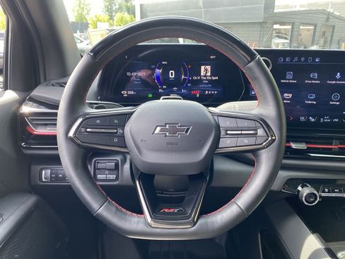 Used 2025 Chevrolet Silverado EV RST AWD/4WD image 19