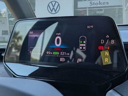 New 2025 Volkswagen ID. Buzz Pro S RWD image 28