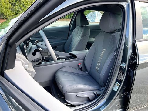 Used 2026 Hyundai Elantra Sport image 10