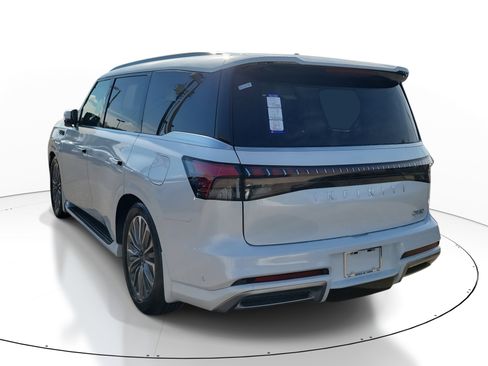 New 2026 INFINITI QX80 Luxe image 4