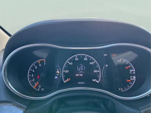 Used 2014 Jeep Grand Cherokee Limited w/ Trailer Tow Group IV image 12