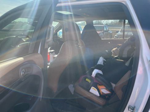 Used 2014 Buick Enclave Leather image 9