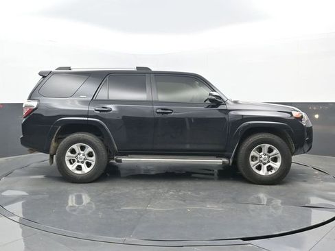 Used 2020 Toyota 4Runner SR5 Premium w/ Moonroof Package image 2