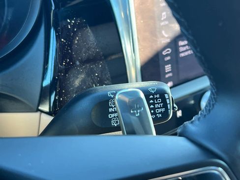 Used 2025 Porsche Macan image 18