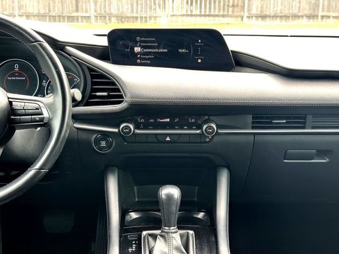 Used 2024 MAZDA MAZDA3 s FWD image 29