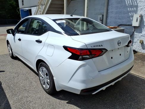 Used 2025 Nissan Versa S w/ Trunk Package FWD image 4