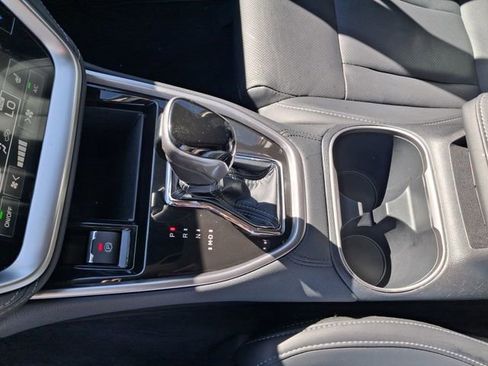 Used 2023 Subaru Outback Limited image 27